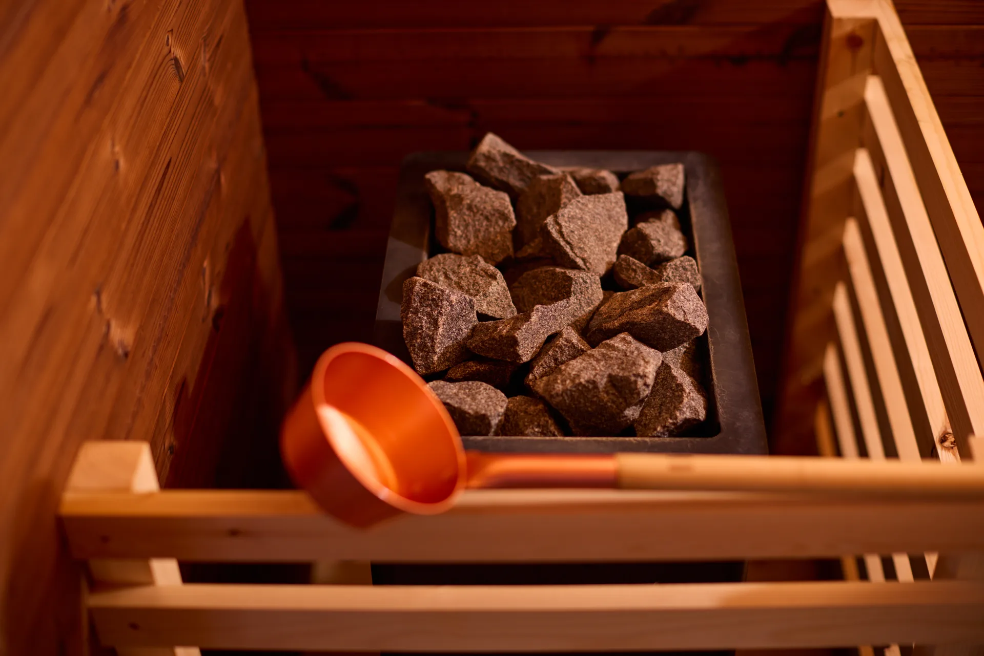 Sauna heat at Lowlu